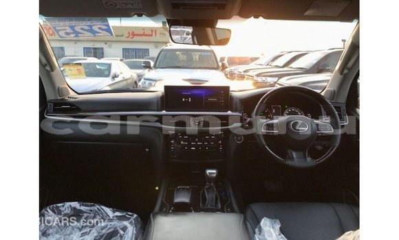 Acheter Import Voiture Lexus LX Autre à Import - Dubai, Région de la Bouenza Acheter Import Voiture Lexus LX Autre à Import - Dubai, Région de la Bouenza