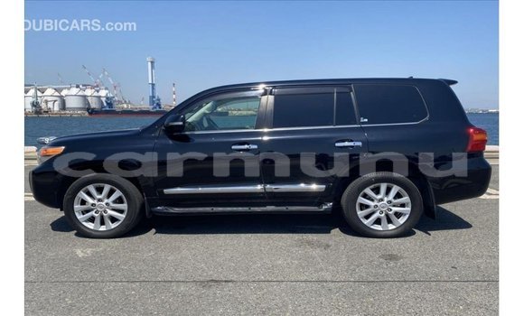 Acheter Import Voiture Toyota Land Cruiser Noir à Import - Dubai, Région de la Bouenza Acheter Import Voiture Toyota Land Cruiser Noir à Import - Dubai, Région de la Bouenza