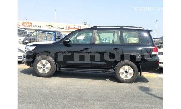 Acheter Import Voiture Toyota Land Cruiser Noir à Import - Dubai, Région de la Bouenza Acheter Import Voiture Toyota Land Cruiser Noir à Import - Dubai, Région de la Bouenza