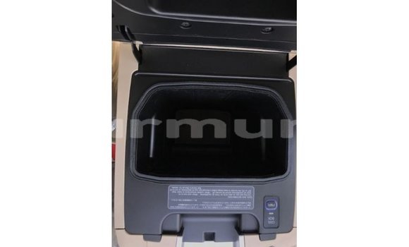 Acheter Import Voiture Toyota Land Cruiser Noir à Import - Dubai, Région de la Bouenza Acheter Import Voiture Toyota Land Cruiser Noir à Import - Dubai, Région de la Bouenza