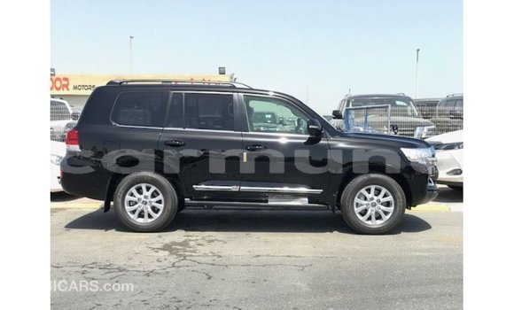 Acheter Import Voiture Toyota Land Cruiser Noir à Import - Dubai, Région de la Bouenza Acheter Import Voiture Toyota Land Cruiser Noir à Import - Dubai, Région de la Bouenza
