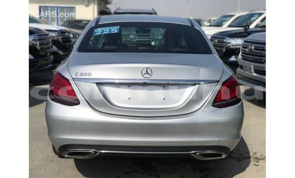 Buy Import Mercedes-Benz 200 Other Car in Import - Dubai in Region of Bouenza Buy Import Mercedes-Benz 200 Other Car in Import - Dubai in Region of Bouenza