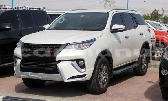 Buy Import Toyota Fortuner White Car in Import - Dubai in Region of Bouenza Buy Import Toyota Fortuner White Car in Import - Dubai in Region of Bouenza