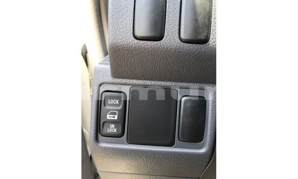 Buy Import Toyota Land Cruiser White Car in Import - Dubai in Region of Bouenza Buy Import Toyota Land Cruiser White Car in Import - Dubai in Region of Bouenza