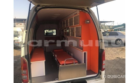 Buy Import Toyota Hiace White Car in Import - Dubai in Region of Bouenza Buy Import Toyota Hiace White Car in Import - Dubai in Region of Bouenza