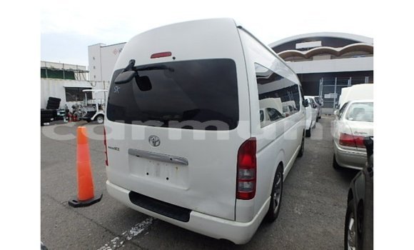 Buy Import Toyota Hiace White Car in Import - Dubai in Region of Bouenza Buy Import Toyota Hiace White Car in Import - Dubai in Region of Bouenza