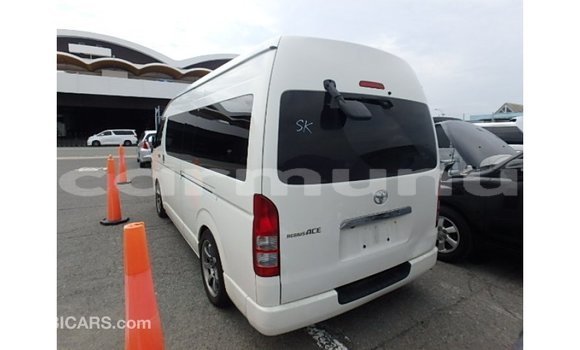 Buy Import Toyota Hiace White Car in Import - Dubai in Region of Bouenza Buy Import Toyota Hiace White Car in Import - Dubai in Region of Bouenza