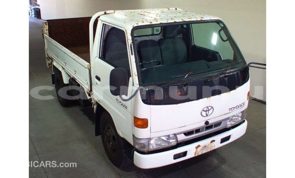 Buy Import Toyota Dyna White Truck in Import - Dubai in Region of Bouenza Buy Import Toyota Dyna White Truck in Import - Dubai in Region of Bouenza