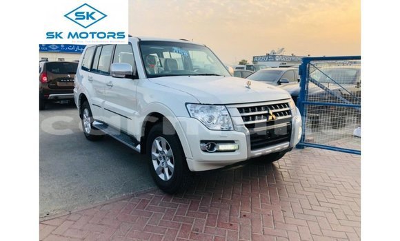 Medium with watermark mitsubishi pajero region of bouenza import dubai 4511