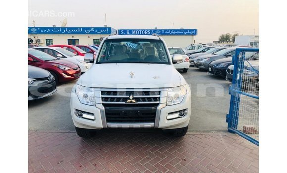 Buy Import Mitsubishi Pajero White Car in Import - Dubai in Region of Bouenza Buy Import Mitsubishi Pajero White Car in Import - Dubai in Region of Bouenza