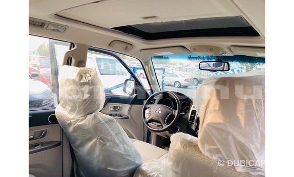 Buy Import Mitsubishi Pajero White Car in Import - Dubai in Region of Bouenza Buy Import Mitsubishi Pajero White Car in Import - Dubai in Region of Bouenza