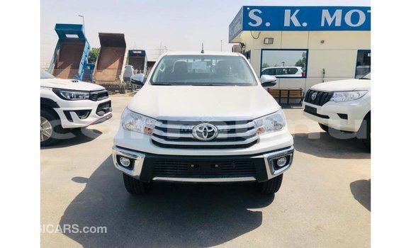 Buy Import Toyota Hilux White Car in Import - Dubai in Region of Bouenza Buy Import Toyota Hilux White Car in Import - Dubai in Region of Bouenza