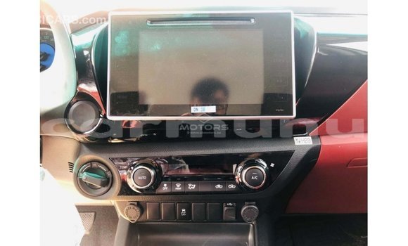 Buy Import Toyota Hilux White Car in Import - Dubai in Region of Bouenza Buy Import Toyota Hilux White Car in Import - Dubai in Region of Bouenza
