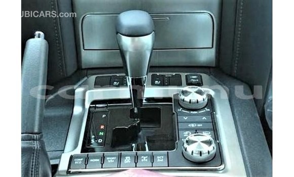 Acheter Import Voiture Toyota Land Cruiser Noir à Import - Dubai, Région de la Bouenza Acheter Import Voiture Toyota Land Cruiser Noir à Import - Dubai, Région de la Bouenza