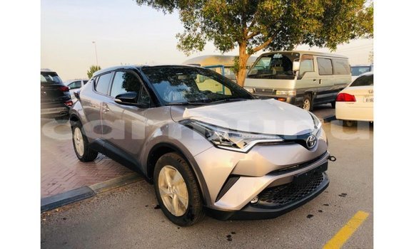 Acheter Import Voiture Toyota C-HR Autre à Import - Dubai, Région de la Bouenza Acheter Import Voiture Toyota C-HR Autre à Import - Dubai, Région de la Bouenza