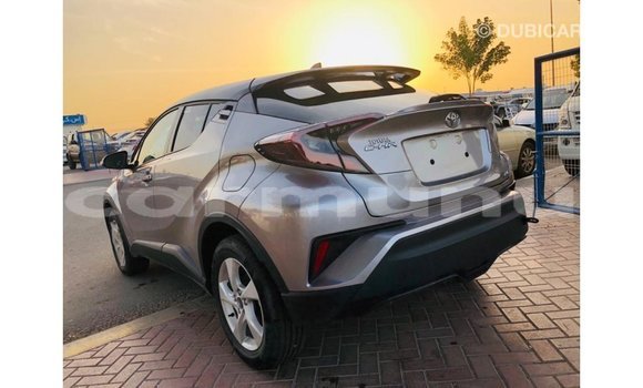 Acheter Import Voiture Toyota C-HR Autre à Import - Dubai, Région de la Bouenza Acheter Import Voiture Toyota C-HR Autre à Import - Dubai, Région de la Bouenza
