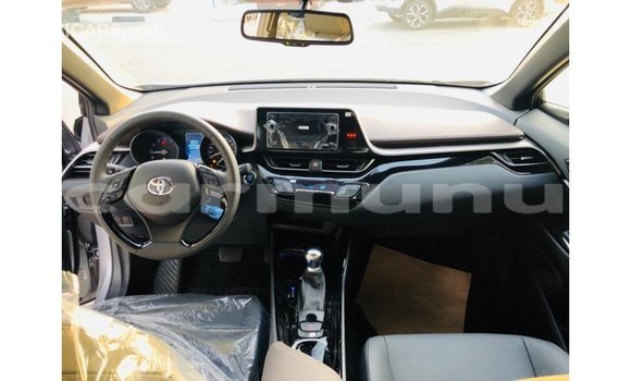 Acheter Import Voiture Toyota C-HR Autre à Import - Dubai, Région de la Bouenza Acheter Import Voiture Toyota C-HR Autre à Import - Dubai, Région de la Bouenza