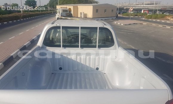 Acheter Import Voiture Mitsubishi L200 Blanc à Import - Dubai, Région de la Bouenza Acheter Import Voiture Mitsubishi L200 Blanc à Import - Dubai, Région de la Bouenza