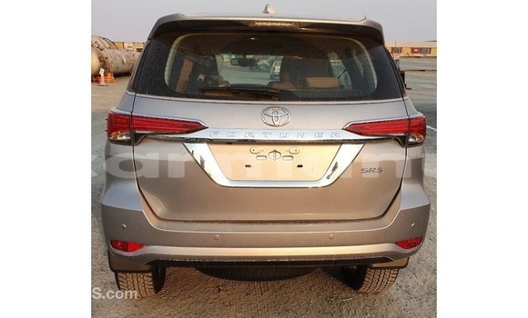 Buy Import Toyota Fortuner Other Car in Import - Dubai in Region of Bouenza Buy Import Toyota Fortuner Other Car in Import - Dubai in Region of Bouenza