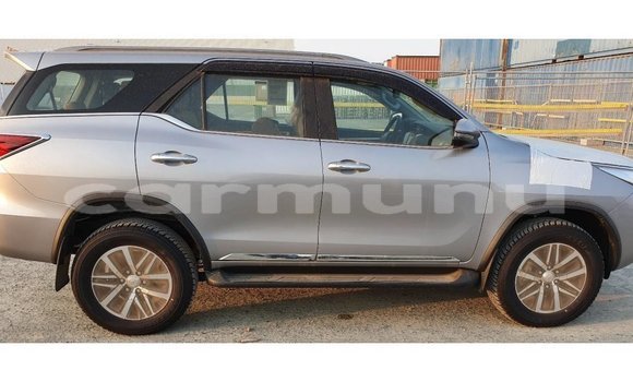 Buy Import Toyota Fortuner Other Car in Import - Dubai in Region of Bouenza Buy Import Toyota Fortuner Other Car in Import - Dubai in Region of Bouenza