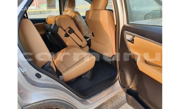 Buy Import Toyota Fortuner Other Car in Import - Dubai in Region of Bouenza Buy Import Toyota Fortuner Other Car in Import - Dubai in Region of Bouenza