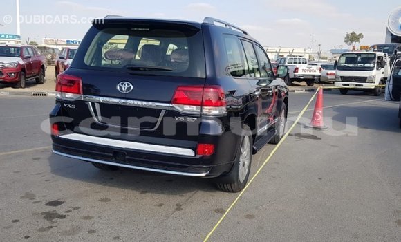 Acheter Import Voiture Toyota Land Cruiser Noir à Import - Dubai, Région de la Bouenza Acheter Import Voiture Toyota Land Cruiser Noir à Import - Dubai, Région de la Bouenza