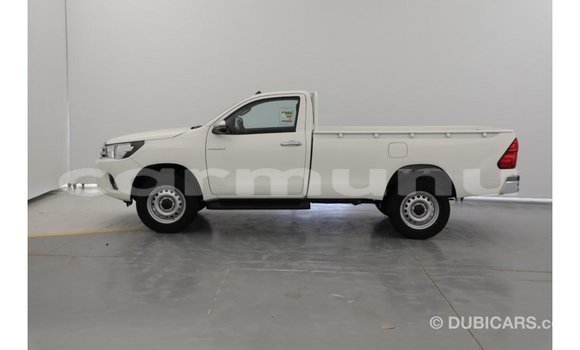 Acheter Import Voiture Toyota Hilux Blanc à Import - Dubai, Région de la Bouenza Acheter Import Voiture Toyota Hilux Blanc à Import - Dubai, Région de la Bouenza