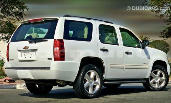Buy Import Chevrolet Tahoe White Car in Import - Dubai in Region of Bouenza Buy Import Chevrolet Tahoe White Car in Import - Dubai in Region of Bouenza