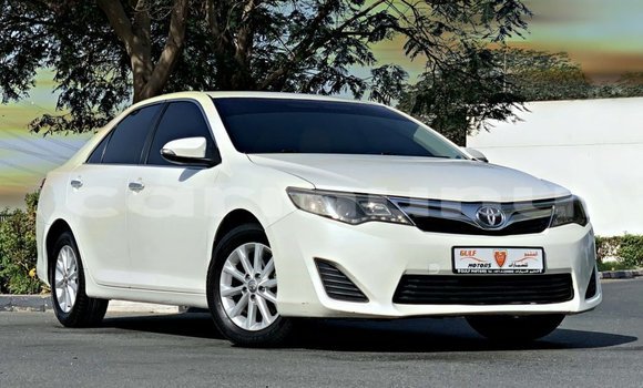 Acheter Import Voiture Toyota Camry Blanc à Import - Dubai, Région de la Bouenza Acheter Import Voiture Toyota Camry Blanc à Import - Dubai, Région de la Bouenza