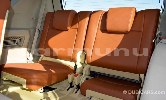 Buy Import Toyota Prado White Car in Import - Dubai in Region of Bouenza Buy Import Toyota Prado White Car in Import - Dubai in Region of Bouenza