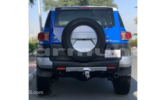 Acheter Import Voiture Toyota FJ Cruiser Bleu à Import - Dubai, Région de la Bouenza Acheter Import Voiture Toyota FJ Cruiser Bleu à Import - Dubai, Région de la Bouenza