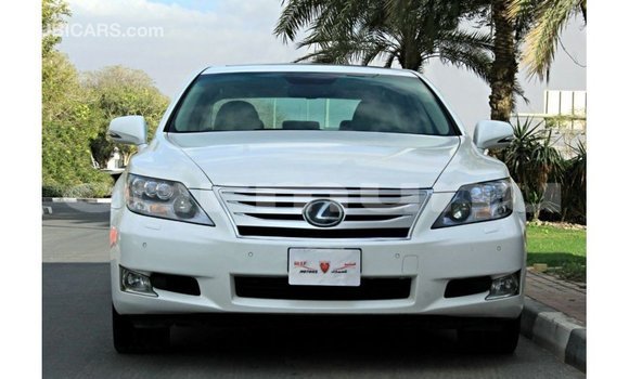 Acheter Import Voiture Lexus LS Blanc à Import - Dubai, Région de la Bouenza Acheter Import Voiture Lexus LS Blanc à Import - Dubai, Région de la Bouenza