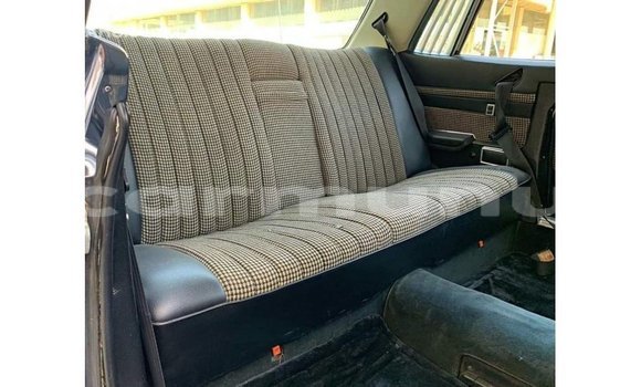 Acheter Import Voiture Mercedes-Benz 190 Blanc à Import - Dubai, Région de la Bouenza Acheter Import Voiture Mercedes-Benz 190 Blanc à Import - Dubai, Région de la Bouenza