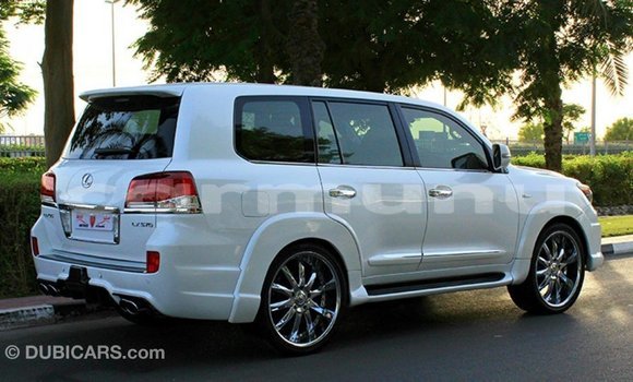 Acheter Import Voiture Lexus LX Blanc à Import - Dubai, Région de la Bouenza Acheter Import Voiture Lexus LX Blanc à Import - Dubai, Région de la Bouenza