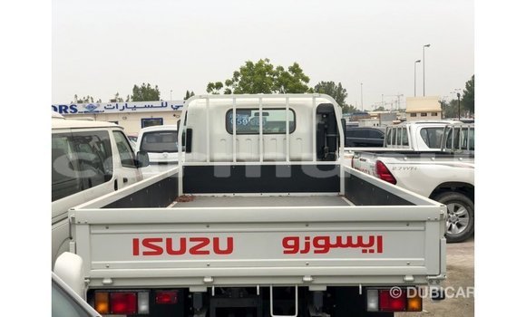 Acheter Import Utilitaire Isuzu FTR 850 Blanc à Import - Dubai, Région de la Bouenza Acheter Import Utilitaire Isuzu FTR 850 Blanc à Import - Dubai, Région de la Bouenza