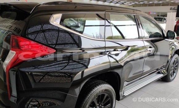 Acheter Import Voiture Mitsubishi Montero Noir à Import - Dubai, Région de la Bouenza Acheter Import Voiture Mitsubishi Montero Noir à Import - Dubai, Région de la Bouenza