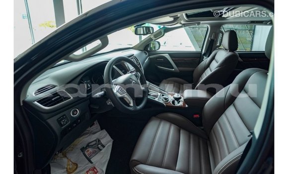 Acheter Import Voiture Mitsubishi Montero Noir à Import - Dubai, Région de la Bouenza Acheter Import Voiture Mitsubishi Montero Noir à Import - Dubai, Région de la Bouenza