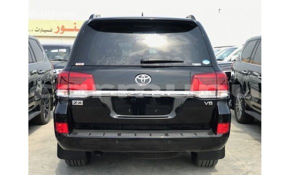 Buy Import Toyota Land Cruiser Black Car in Import - Dubai in Region of Bouenza Buy Import Toyota Land Cruiser Black Car in Import - Dubai in Region of Bouenza