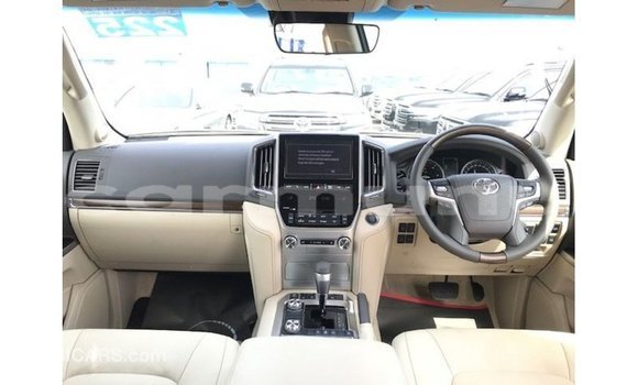 Buy Import Toyota Land Cruiser Black Car in Import - Dubai in Region of Bouenza Buy Import Toyota Land Cruiser Black Car in Import - Dubai in Region of Bouenza