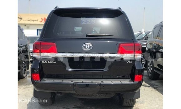Buy Import Toyota Land Cruiser Black Car in Import - Dubai in Region of Bouenza Buy Import Toyota Land Cruiser Black Car in Import - Dubai in Region of Bouenza