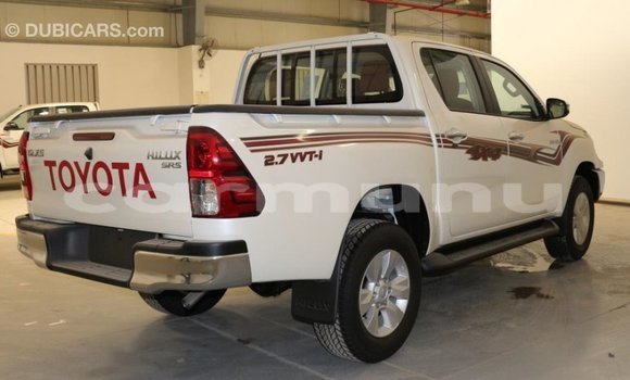Acheter Import Voiture Toyota Hilux Blanc à Import - Dubai, Région de la Bouenza Acheter Import Voiture Toyota Hilux Blanc à Import - Dubai, Région de la Bouenza