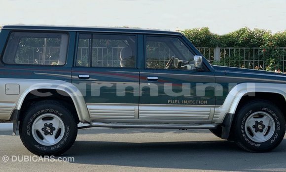 Buy Import Nissan Patrol Blue Car in Import - Dubai in Region of Bouenza Buy Import Nissan Patrol Blue Car in Import - Dubai in Region of Bouenza