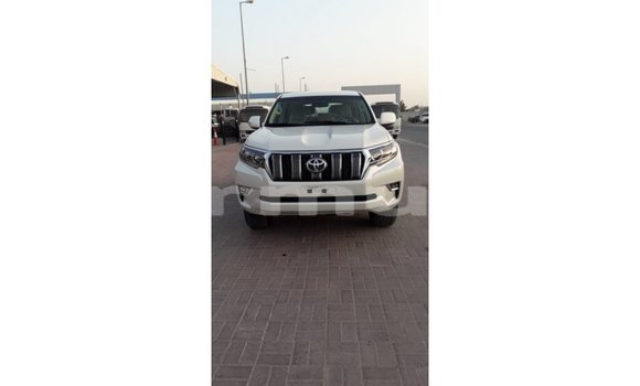 Acheter Import Voiture Toyota Prado Blanc à Import - Dubai, Région de la Bouenza Acheter Import Voiture Toyota Prado Blanc à Import - Dubai, Région de la Bouenza