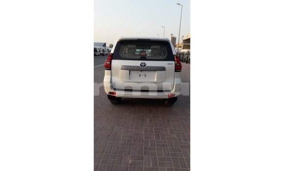 Acheter Import Voiture Toyota Prado Blanc à Import - Dubai, Région de la Bouenza Acheter Import Voiture Toyota Prado Blanc à Import - Dubai, Région de la Bouenza