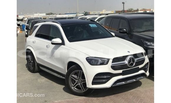 Buy Import Mercedes-Benz GLE White Car in Import - Dubai in Region of Bouenza Buy Import Mercedes-Benz GLE White Car in Import - Dubai in Region of Bouenza