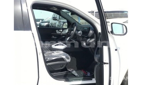 Buy Import Mercedes-Benz GLE White Car in Import - Dubai in Region of Bouenza Buy Import Mercedes-Benz GLE White Car in Import - Dubai in Region of Bouenza