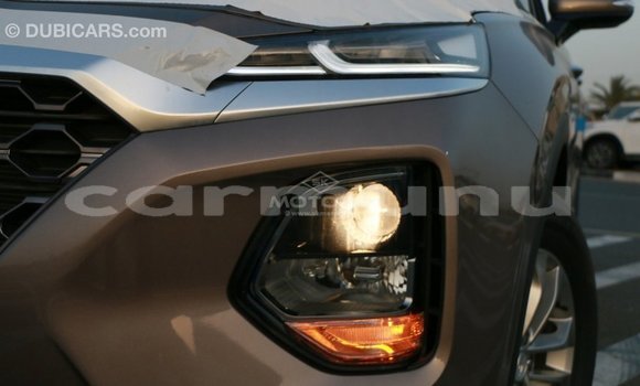 Acheter Import Voiture Hyundai Santa Fe Marron à Import - Dubai, Région de la Bouenza Acheter Import Voiture Hyundai Santa Fe Marron à Import - Dubai, Région de la Bouenza