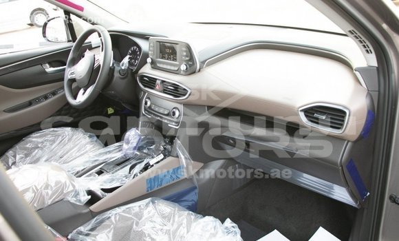 Acheter Import Voiture Hyundai Santa Fe Marron à Import - Dubai, Région de la Bouenza Acheter Import Voiture Hyundai Santa Fe Marron à Import - Dubai, Région de la Bouenza