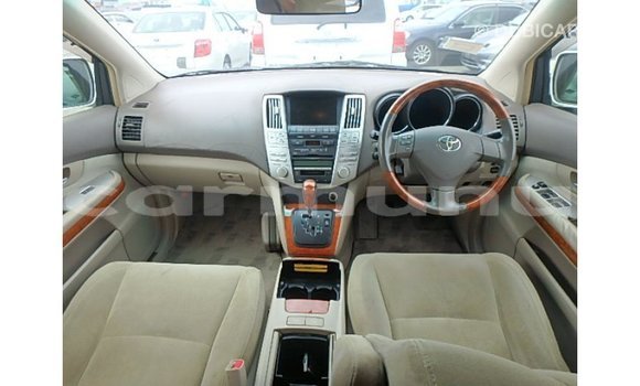 Acheter Import Voiture Toyota Harrier Blanc à Import - Dubai, Région de la Bouenza Acheter Import Voiture Toyota Harrier Blanc à Import - Dubai, Région de la Bouenza