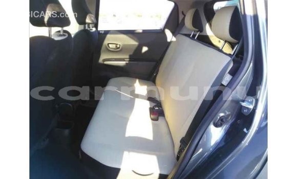 Buy Import Toyota Vitz Other Car in Import - Dubai in Region of Bouenza Buy Import Toyota Vitz Other Car in Import - Dubai in Region of Bouenza